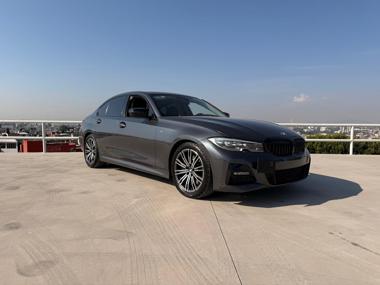 2022 BMW 330i BASE, L4, 2.0T, 258 CP, 4 PUERTAS, AUT