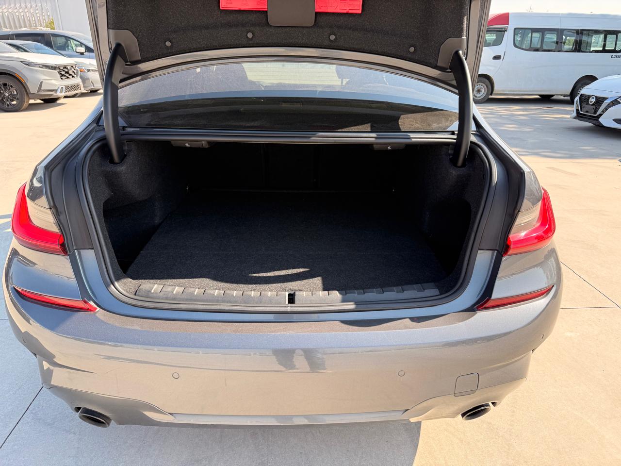 2022 BMW 330i BASE, L4, 2.0T, 258 CP, 4 PUERTAS, AUT