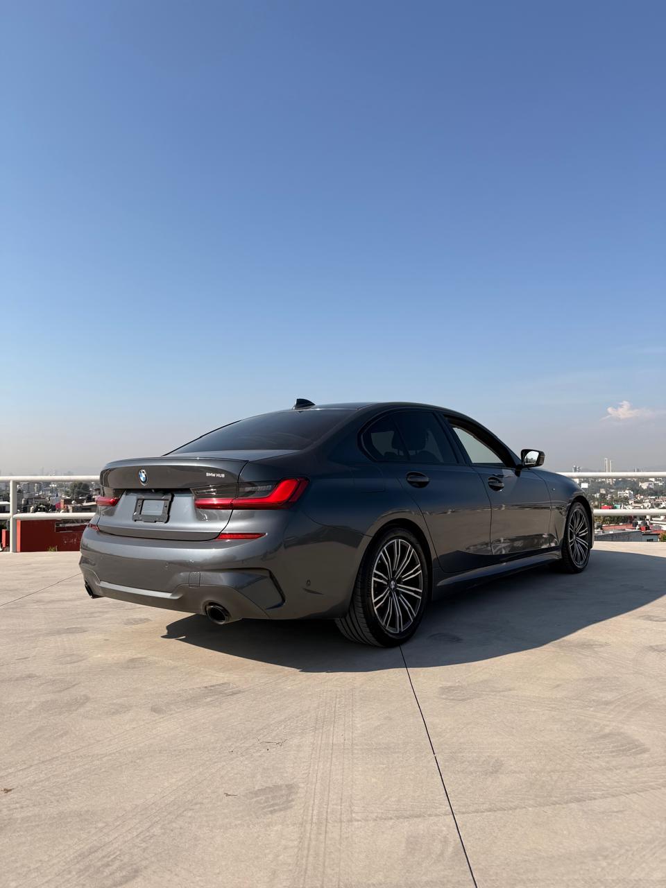 2022 BMW 330i BASE, L4, 2.0T, 258 CP, 4 PUERTAS, AUT