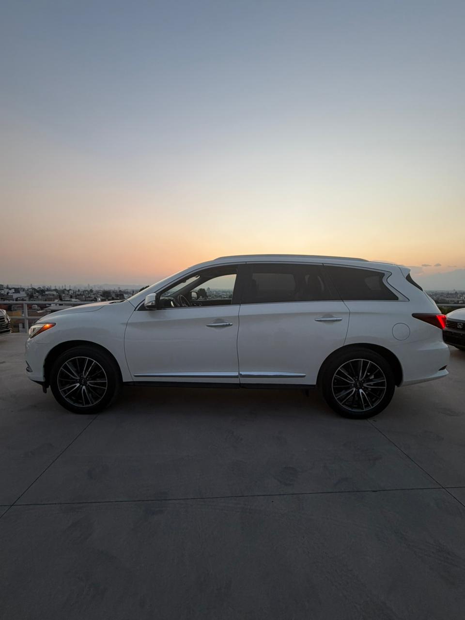2017 INFINITI QX60 PERFECTION PLUS V6 3.5L 265 CP 5 PUERTAS AUT PIEL BA AA QC