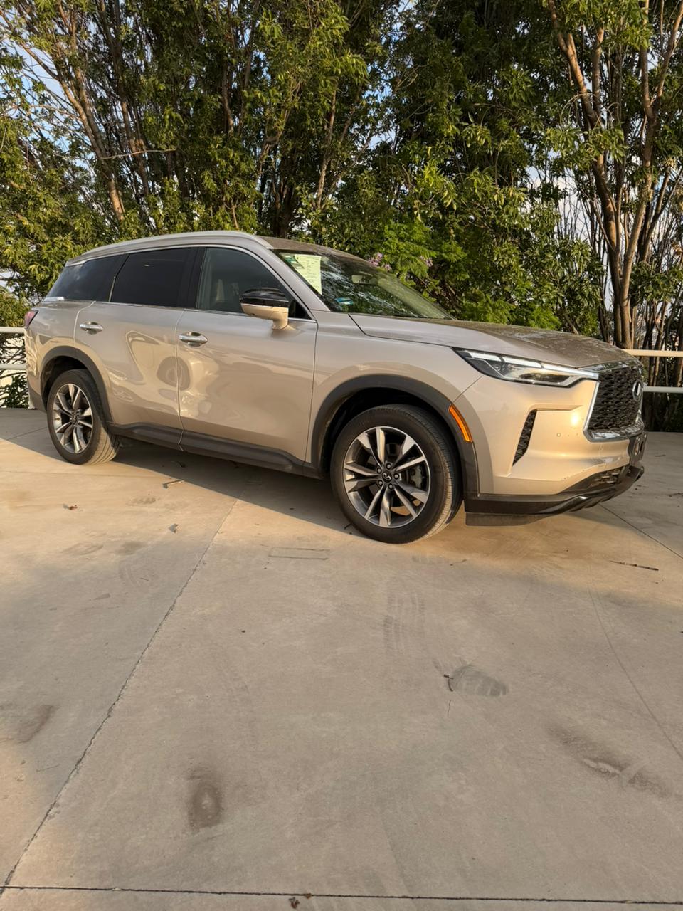 2023 INFINITI QX60 LUXE V6 3.5L 279 CP 5 PUERTAS AUT PIEL