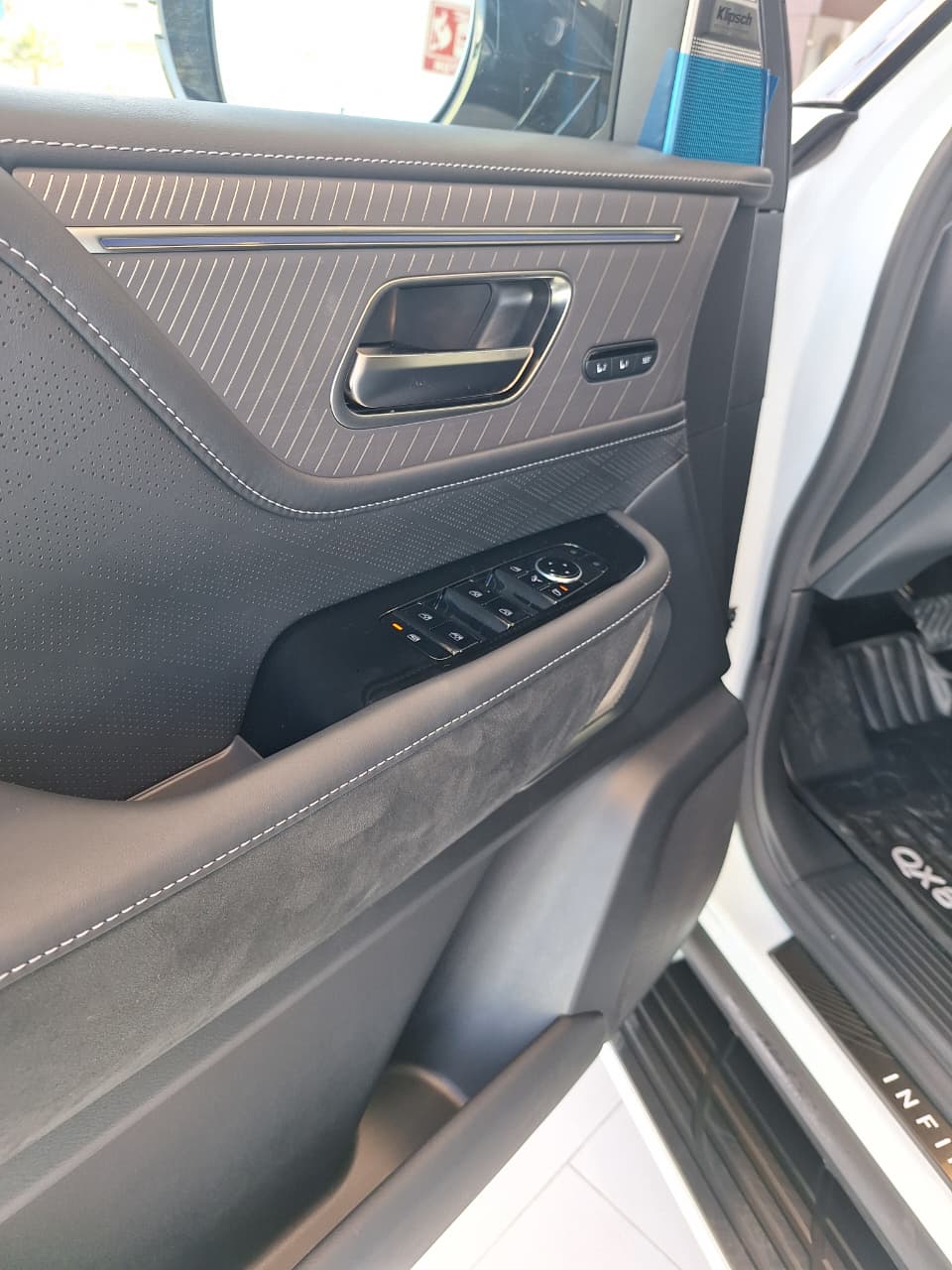 2026 INFINITI QX80 4WD, V6, 3.5L, 450 CP, 5 PUERTAS, AUT, 7 PASAJEROS